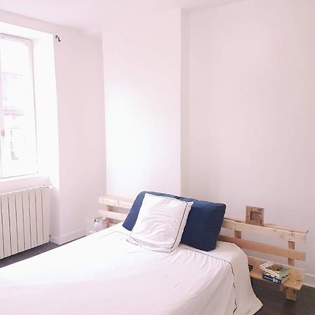 Charmant Logement A Vierzon Centre Exteriör bild